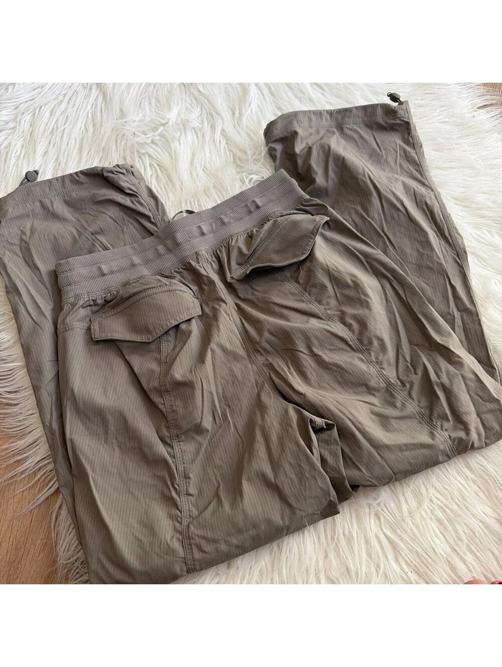 Lululemon Dance Studio Relaxed-Fit Mid-Rise Cropped Pant 25” size. XXS